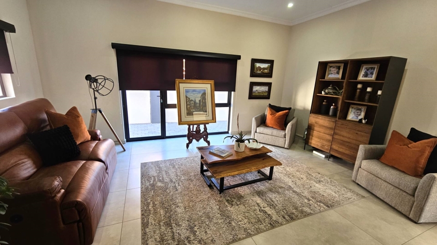 3 Bedroom Property for Sale in Meerhof North West